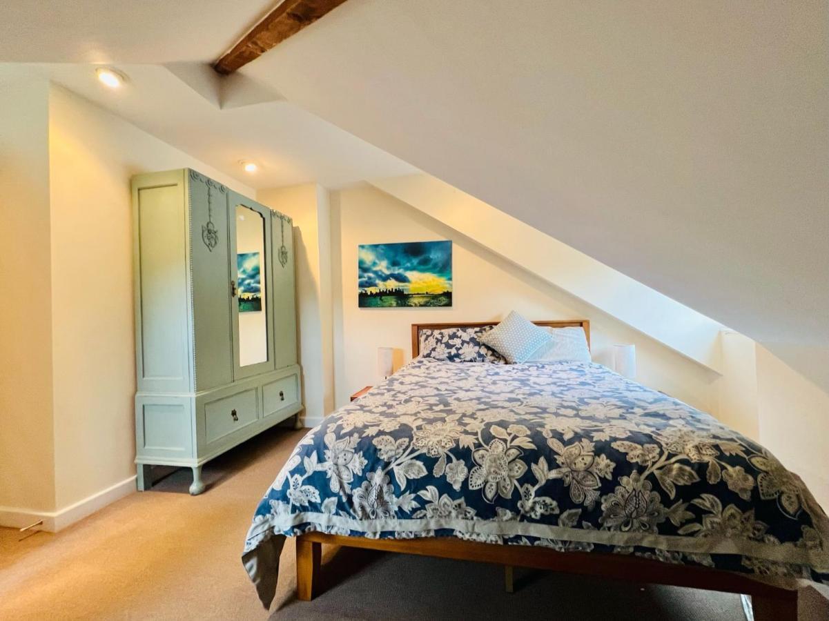 Dapps Hill Haven - Between Bristol And Bath, Both 9 Mins By Train! Keynsham Exterior photo