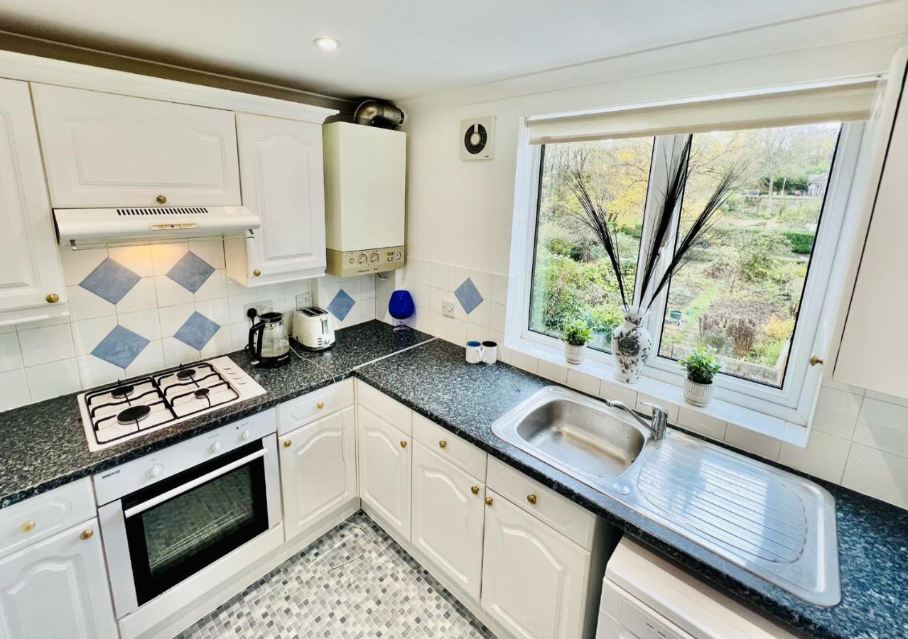 Dapps Hill Haven - Between Bristol And Bath, Both 9 Mins By Train! Keynsham Exterior photo