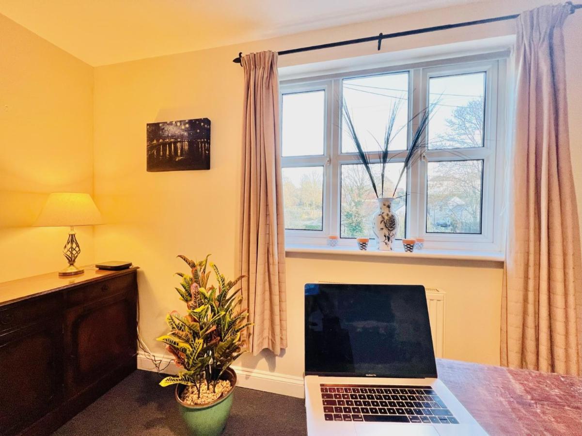 Dapps Hill Haven - Between Bristol And Bath, Both 9 Mins By Train! Keynsham Exterior photo