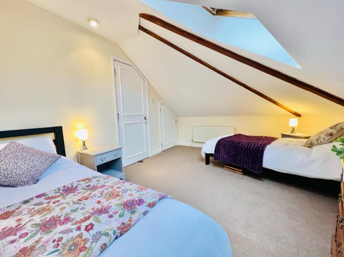 Dapps Hill Haven - Between Bristol And Bath, Both 9 Mins By Train! Keynsham Exterior photo
